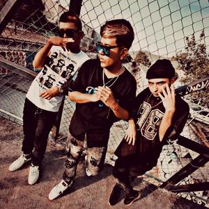 Los Reyes (feat. Jona Monsivais & Indieco)