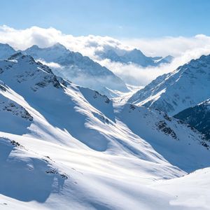 天山雪