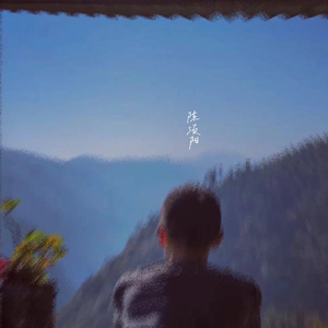 透明翅膀触碰的目光