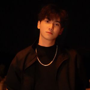 总有一天你会出现在我身边