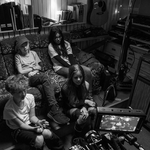 Listen, the snow is falling