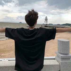 汗流浃背了吧 老弟