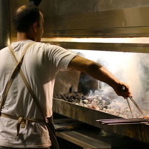 ドバイホテルの黄金ケバブ (Golden Kebab Dubai Hotel Food Music)