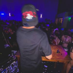 MEGA PRO CARNAVAL (ISSO NÃO E AMIZADE)