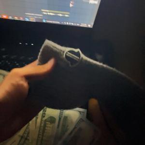 Fit me (feat. ava online)