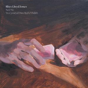 yn cymryd dim byd o ddifri