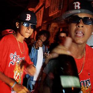 Trakitra (feat. Escobal30)