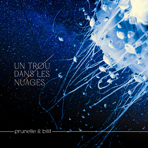 Un trou dans les nuages