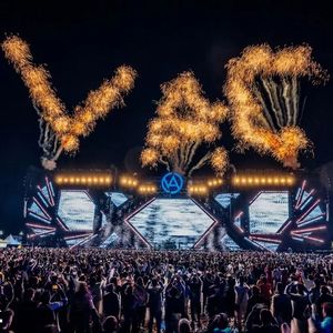 All Of The Lights (808gong FLIP)
