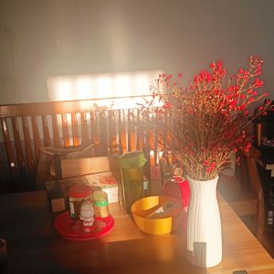 瓶与抛光者（翻自午睡留声机）