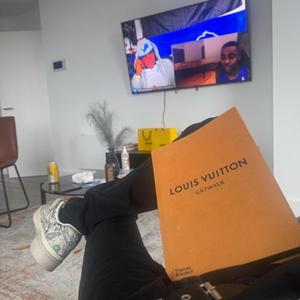 STINK (feat. lacitgloshawty & ninto)