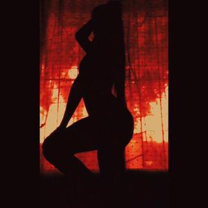 She don't need a one (feat. Jeque ZK)