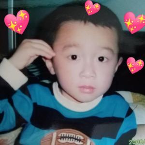 就 算 下 雨 也 在 伞 下 吻 你