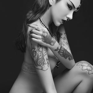灰色的爱 Grey Love