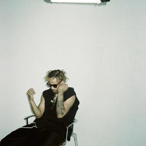 Cold Shoulder (feat. Trezzio)