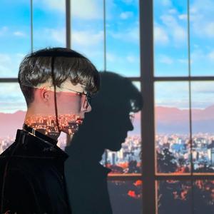 在夜空中看着人间灯火