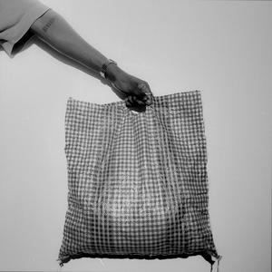 Less Trobu (feat. Kroon)