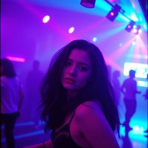 Чорнява дівчинка