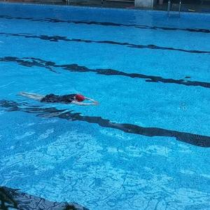 早已是没人疼的孩子