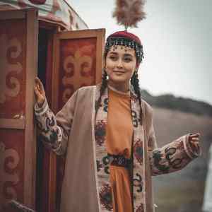 Auylym（冬不拉）