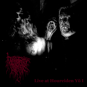 Hylkiönä kiroamassani yhteisössä