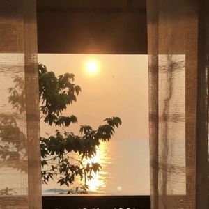 窗外的日落