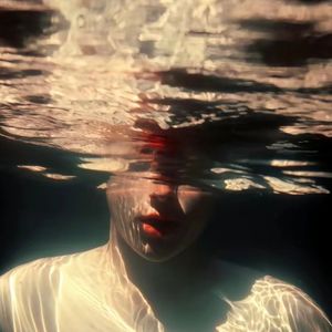 你走后，消失在…