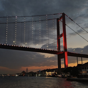 Güneş Altında