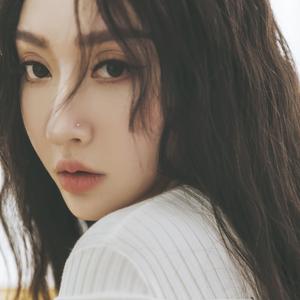 那时窗外开满花