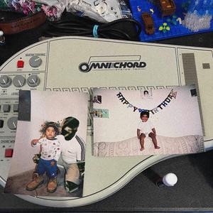 01001100011011110111011001100101 (feat. Erin)