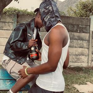 Areye (feat. Wxnder)