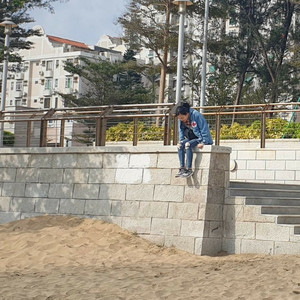 可是现在下着雨Demo