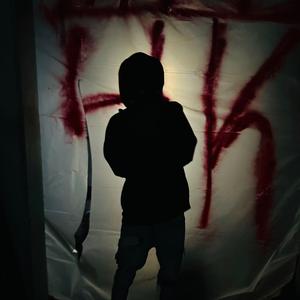 Foux (feat. LeeDaJuice)