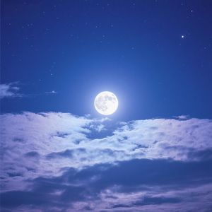 明月如镜映山川