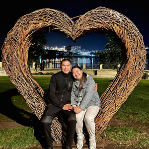 Ажа бээр бис эргим эжим