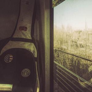 本想半夜说给你听，一不小心矫情成了歌Demo