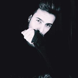 SİYAH KADİFE