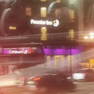 paradise (feat. Freddie Skinz)