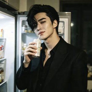 《我即是王》(EXO KING)