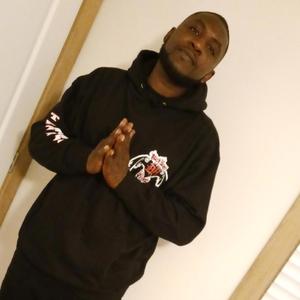 ROLL UP (feat. Triggaman)