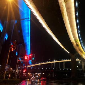 春末的南方城市（翻自 李志）