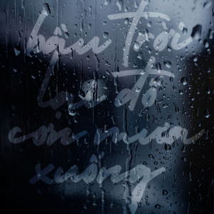 bầu trời lại đổ cơn mưa xuống