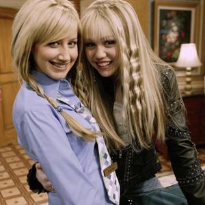 THOTZ (feat. Gothband$)