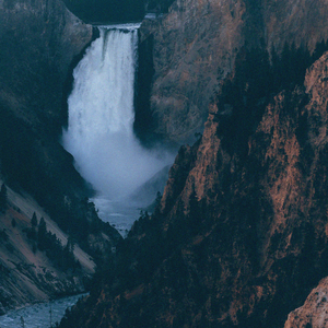 Wasserfallgeräusche