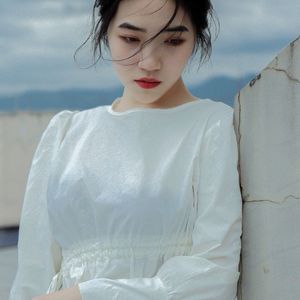 时光湖面的倒影对望与晴雨春景