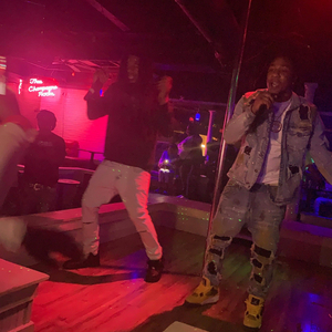 Party (feat. Mollyman)