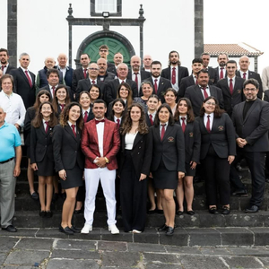 You Raise Me Up (Live) [feat. Filarmónica Nossa Senhora Dos Remédios]