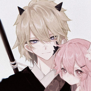 涂粤伦-白色长裙