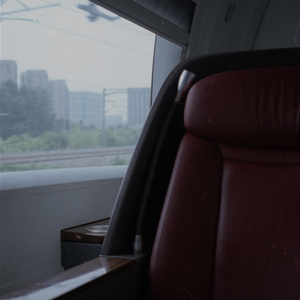 (06.26.17) 卡拉OK And An Open Door Into The Rain; An Afternoon In The L, S, & X (A Bar, A Machine, And The Night)