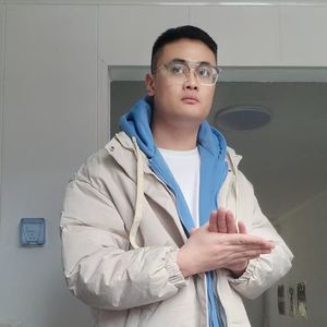 卡力老虎抱着杰西马吉拉掉眼泪说这世界太复杂